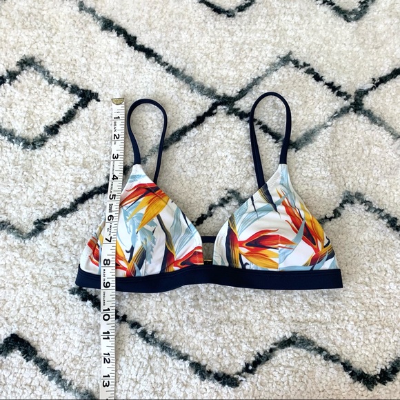 Lively Tropical Print Triangle Bikini Swim Top - Picture 4 of 8